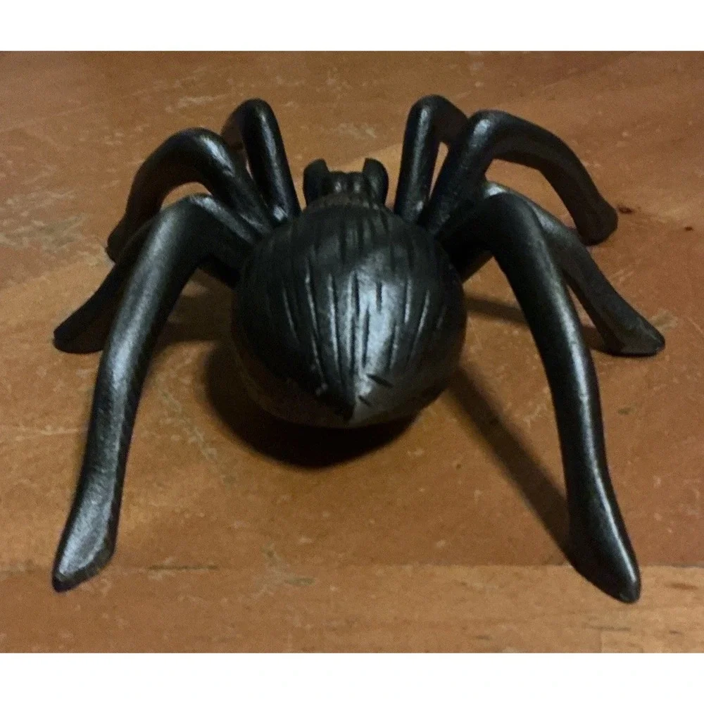 6‎ In Cast Iron Spider Wall Decor